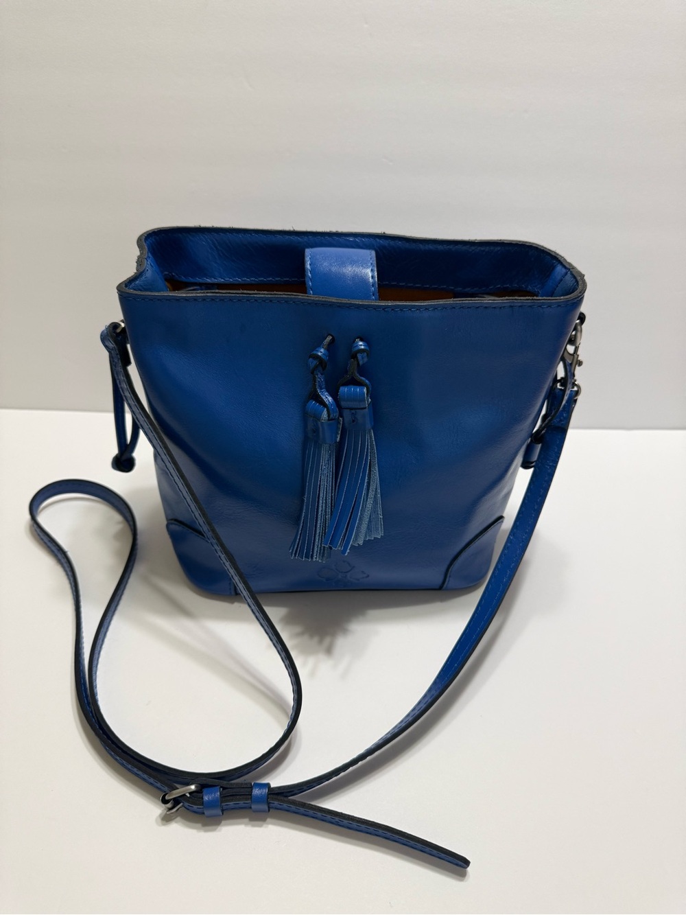Patricia Nash Royal Blue Leather Tassel Bucket Crossbody Bag - Picture 10 of 10